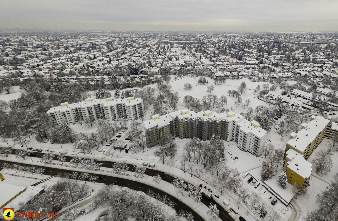 04.12.2021 - Karl-Marx-Ring und Marx-Zentrum in Neuperlach